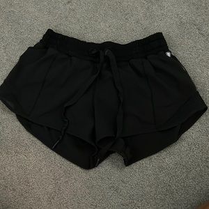 lululemon shorts with back pocket